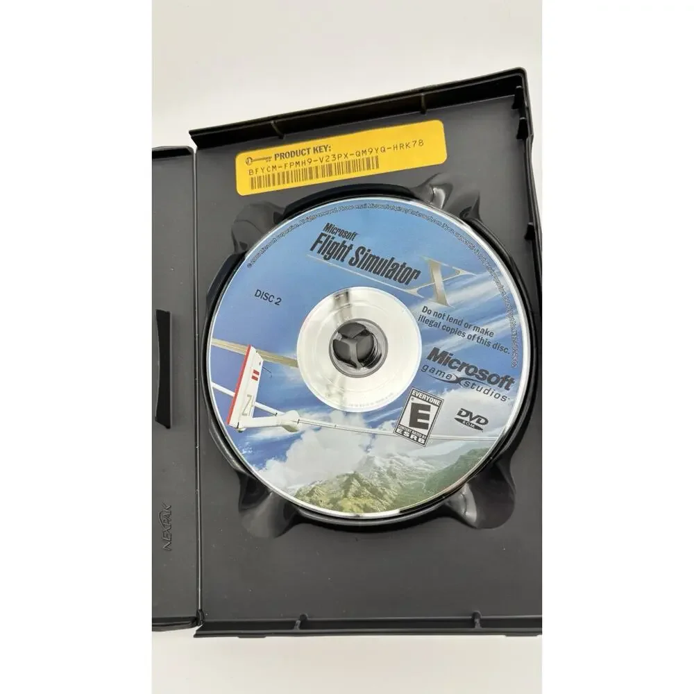 Microsoft Windows FLIGHT SIMULATOR X PC DVD w/ Slip Cover Complete VG Condition